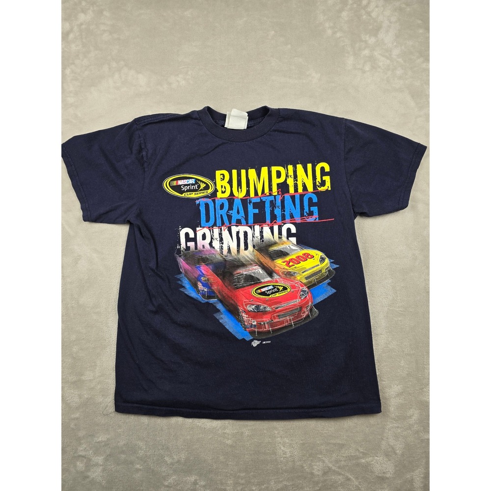 Winners Circle NASCAR T-Shirt Mens M 2008 Sprint Cup Bumping Grinding Drafting